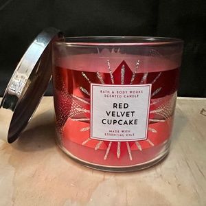 Red Velvet Cupcake 3-Wick Candle Bath & Body Works BBW *SEE DESCRIPTION*